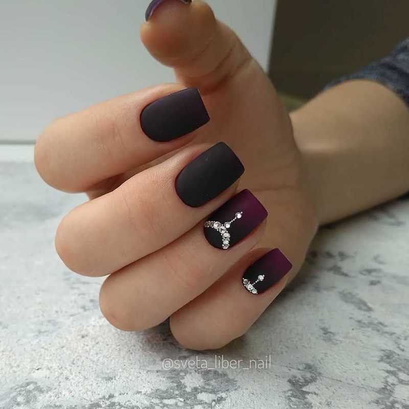 black-nails-94