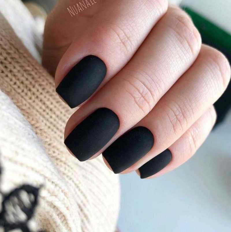 black-nails-142