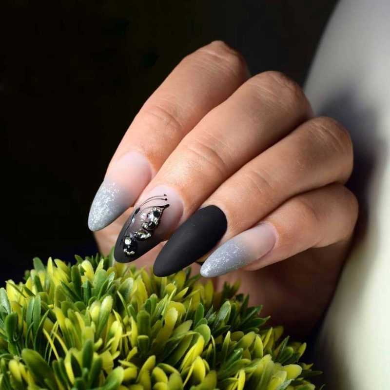 black-nails-162