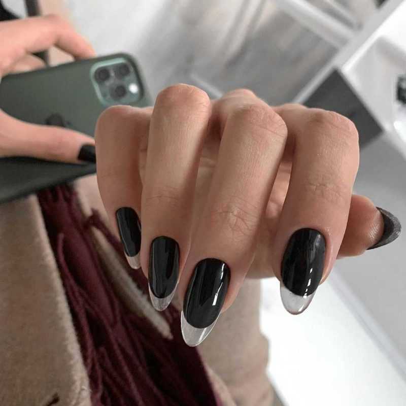 black-nails-122