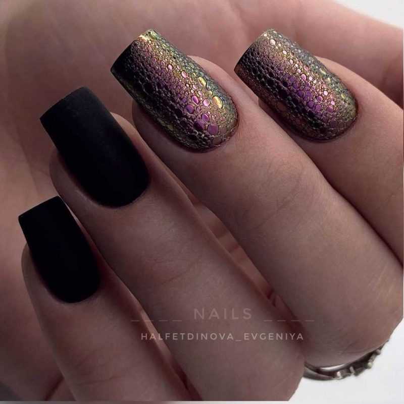 black-nails-127