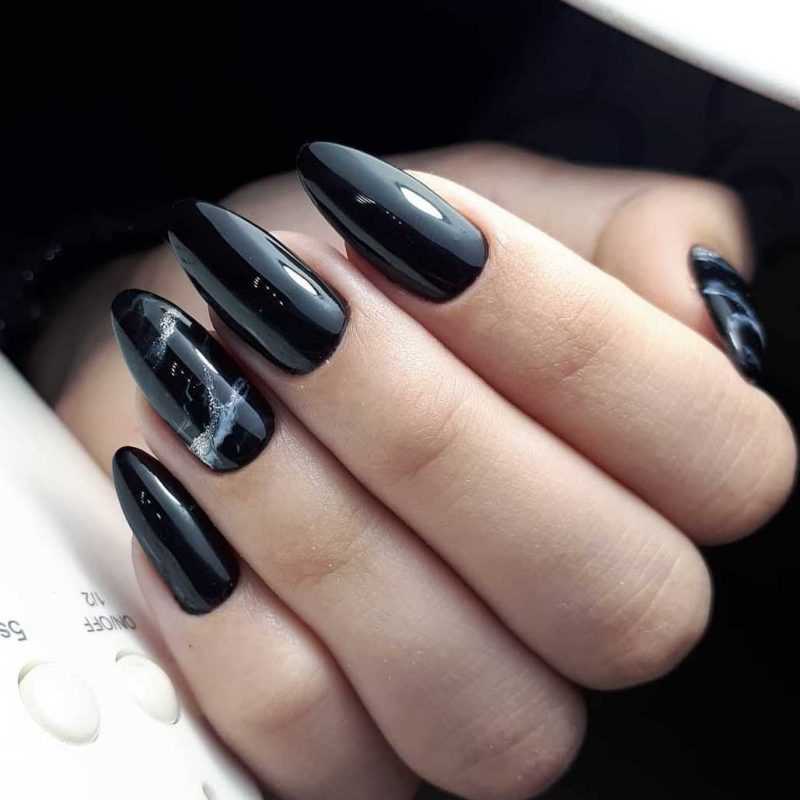 black-nails-147