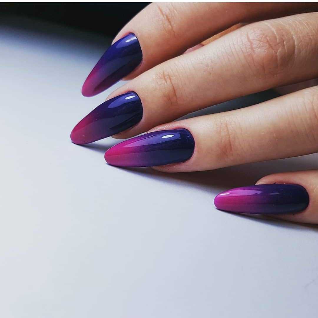фіолетові нігті з синім