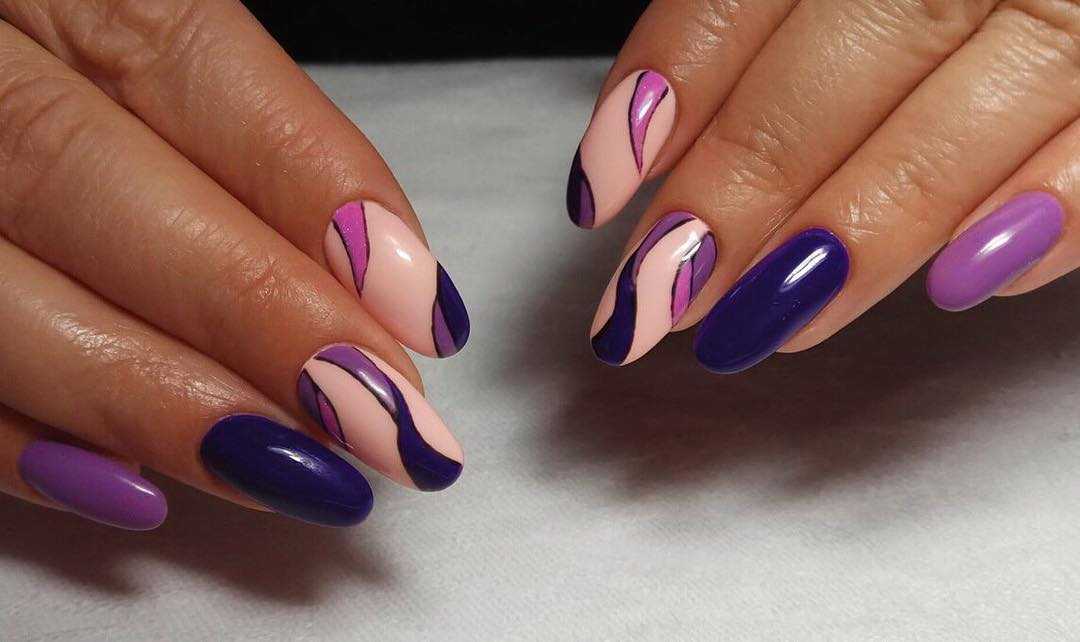 синьо-фіолетові нігті