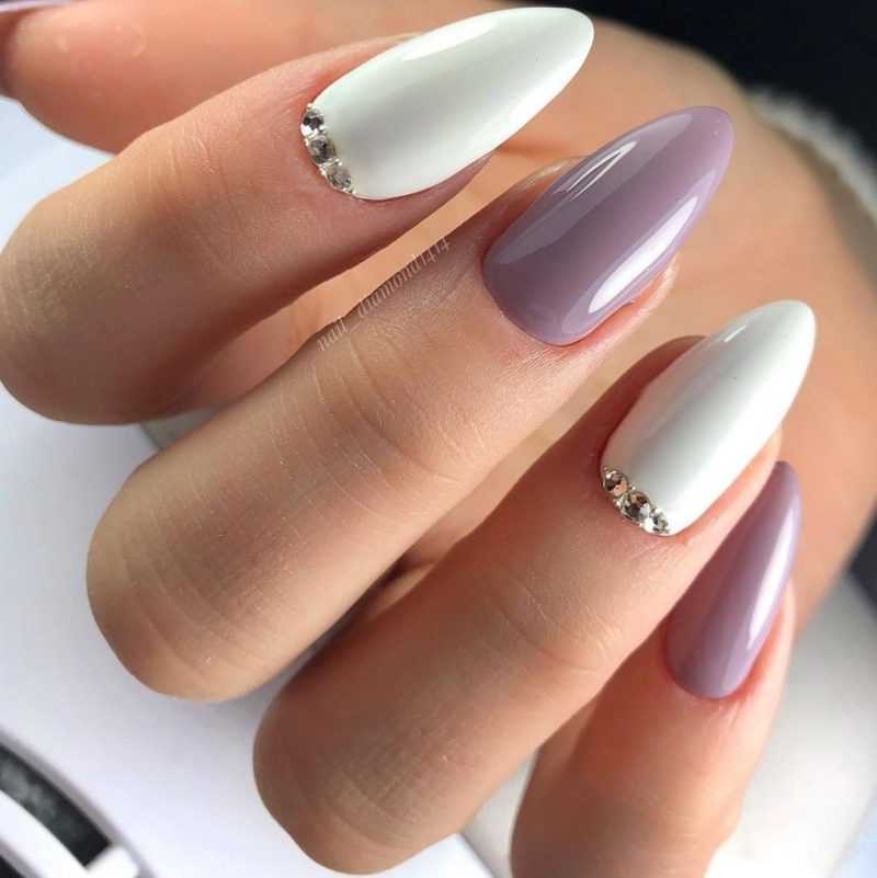 delicate-nails-93