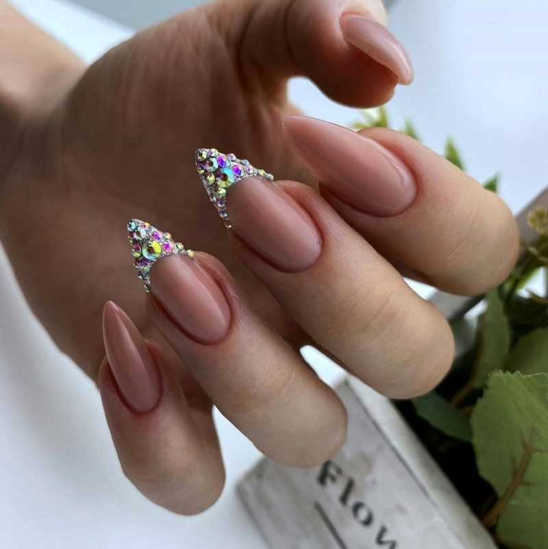 delicate-nails-92
