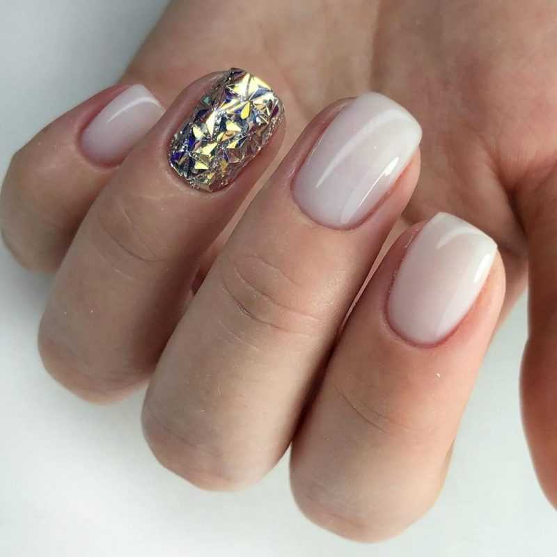 delicate-nails-125