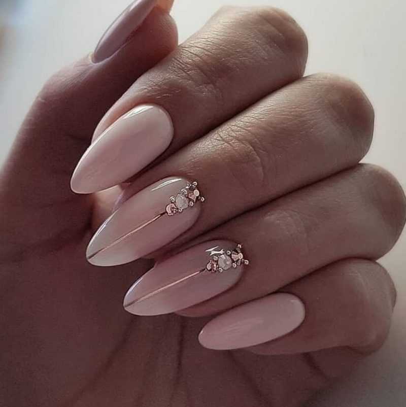 delicate-nails-106