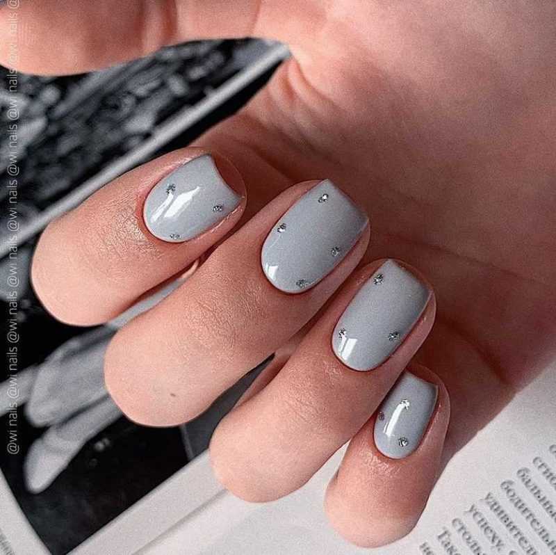 grey-nail-17