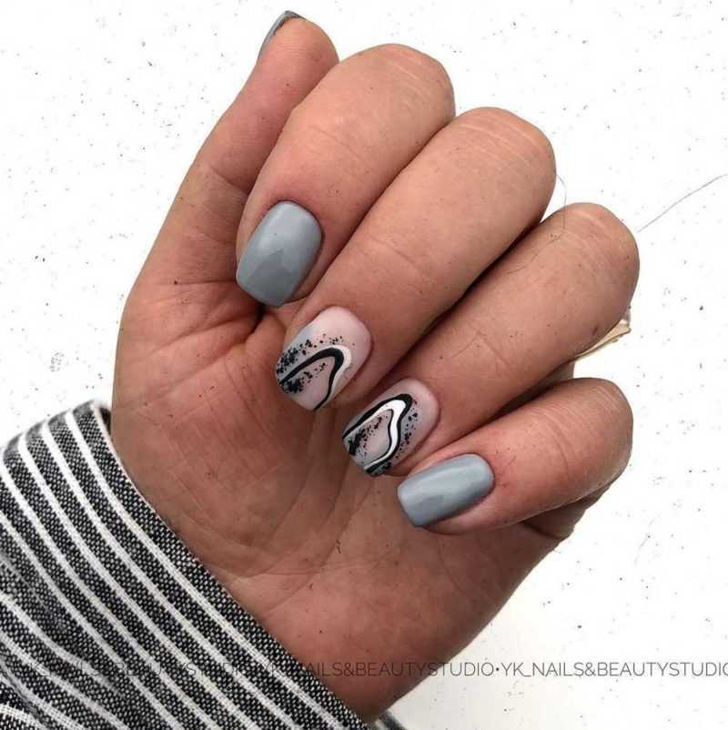 grey-nail-147