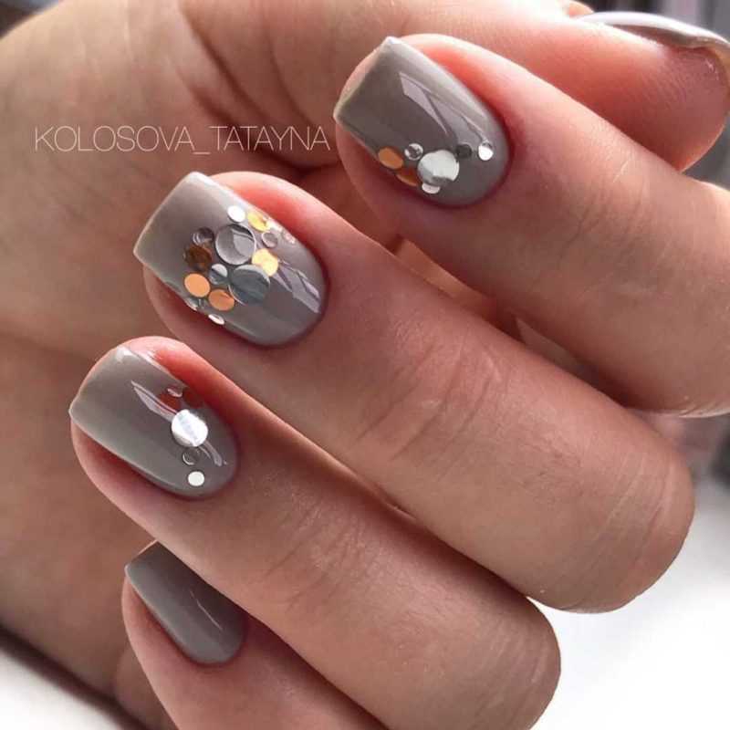 grey-nail-86